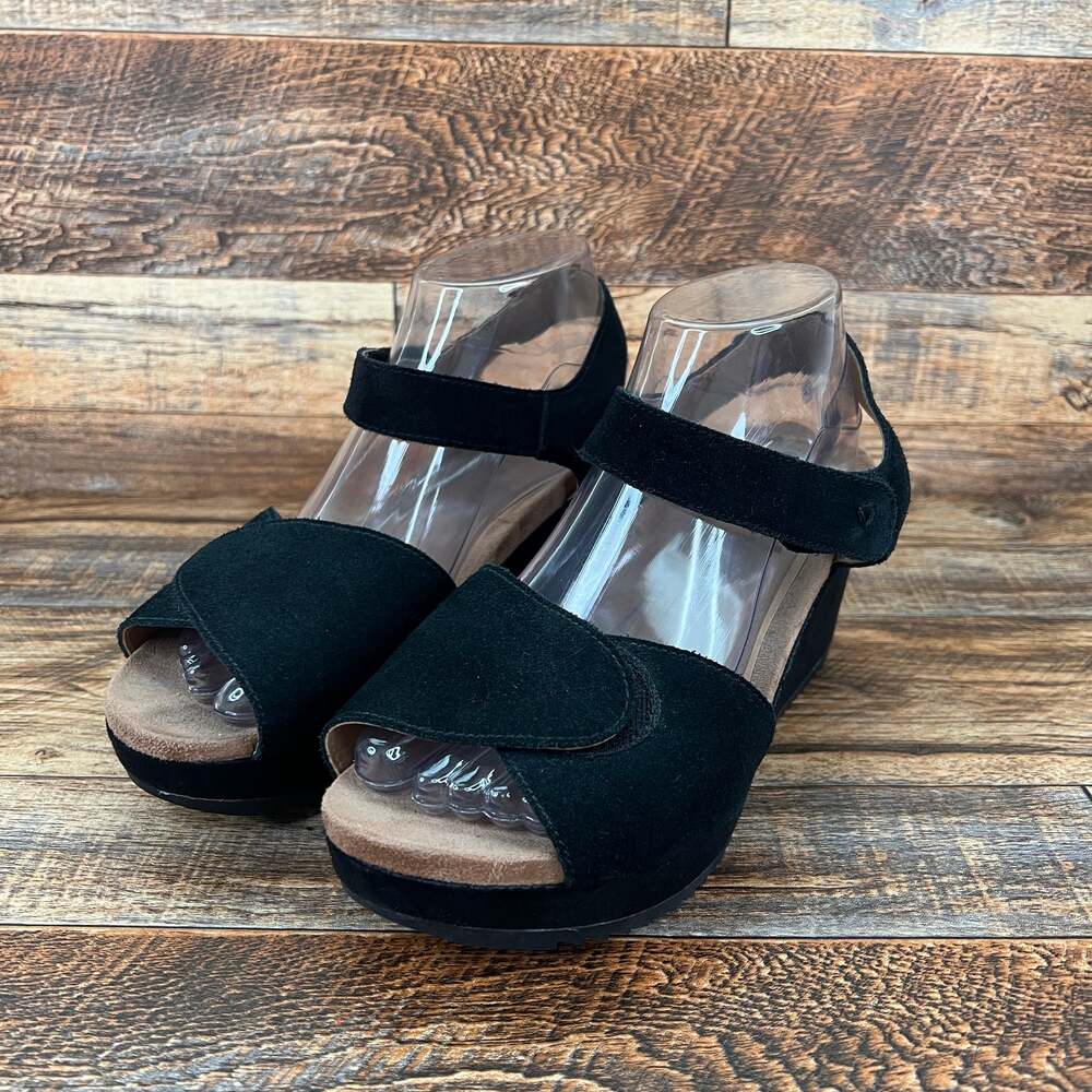 Vionic Astrid ll Black Velvet Wedge Sandals Women's 7.5 Wide Y2K 90s Minimalist